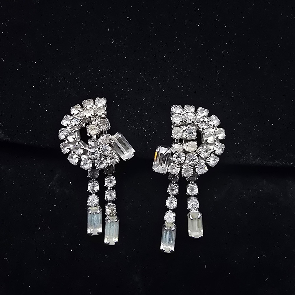 Clear Rhinestone Waterfall Earrings Clip On Vintage Costume Jewelry